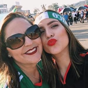 Meet your Posher, Yolanda